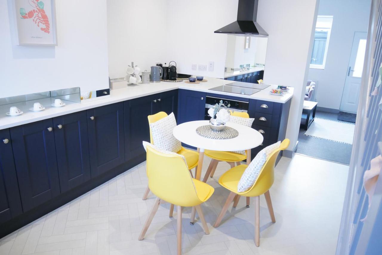 Apartment 2 Bed Luxury Duplex In Heart Of Holt *