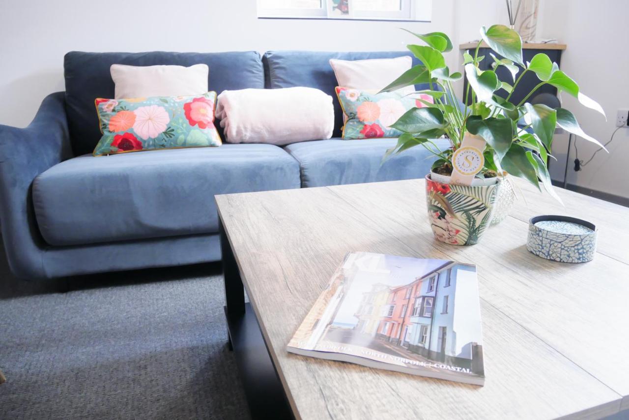2 Bed Luxury Duplex In Heart Of Holt * Holt (Norfolk)
