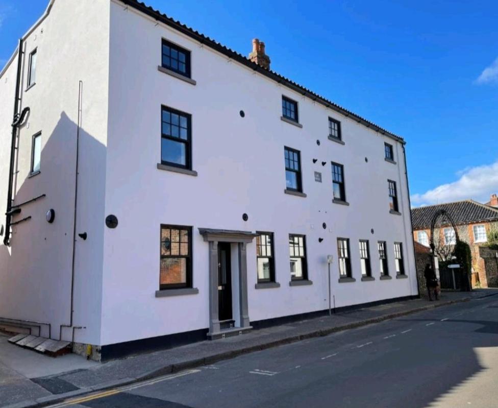 Apartment 2 Bed Luxury Duplex In Heart Of Holt
